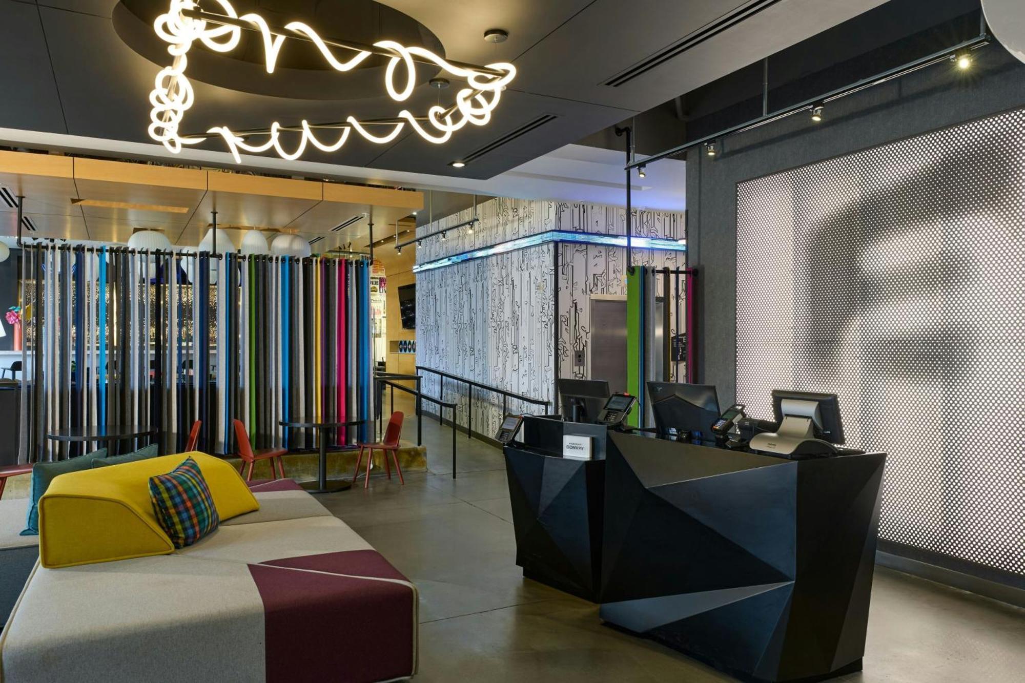 Hotel Aloft Durham Downtown Esterno foto